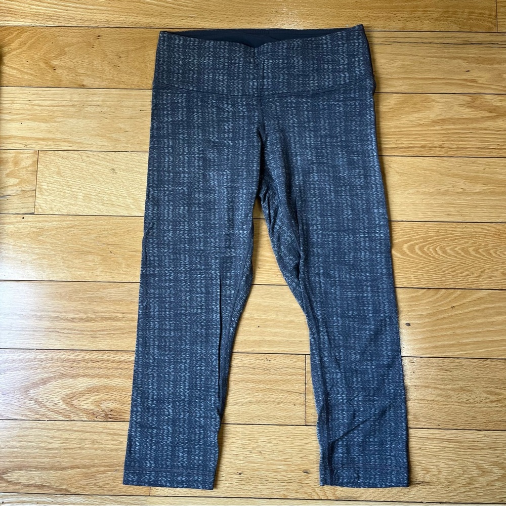Lululemon Capri Leggings Grey Size 4